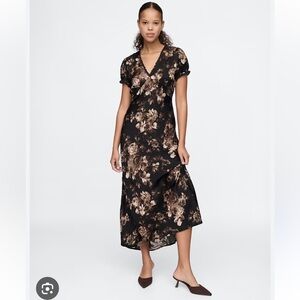 Gap Satin Lace-Trim Floral Maxi Dress